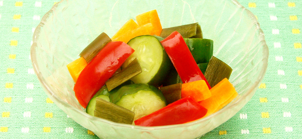 Quick Pickles with Vegetables